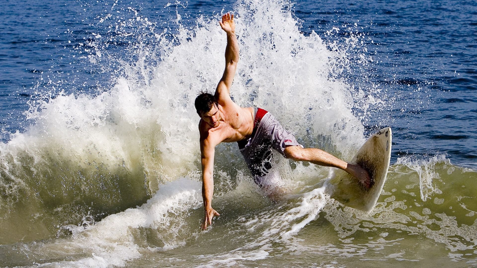 Kaiyun APP-蛙泳中程中立代表队A节奏掌控到位，蛙泳中级