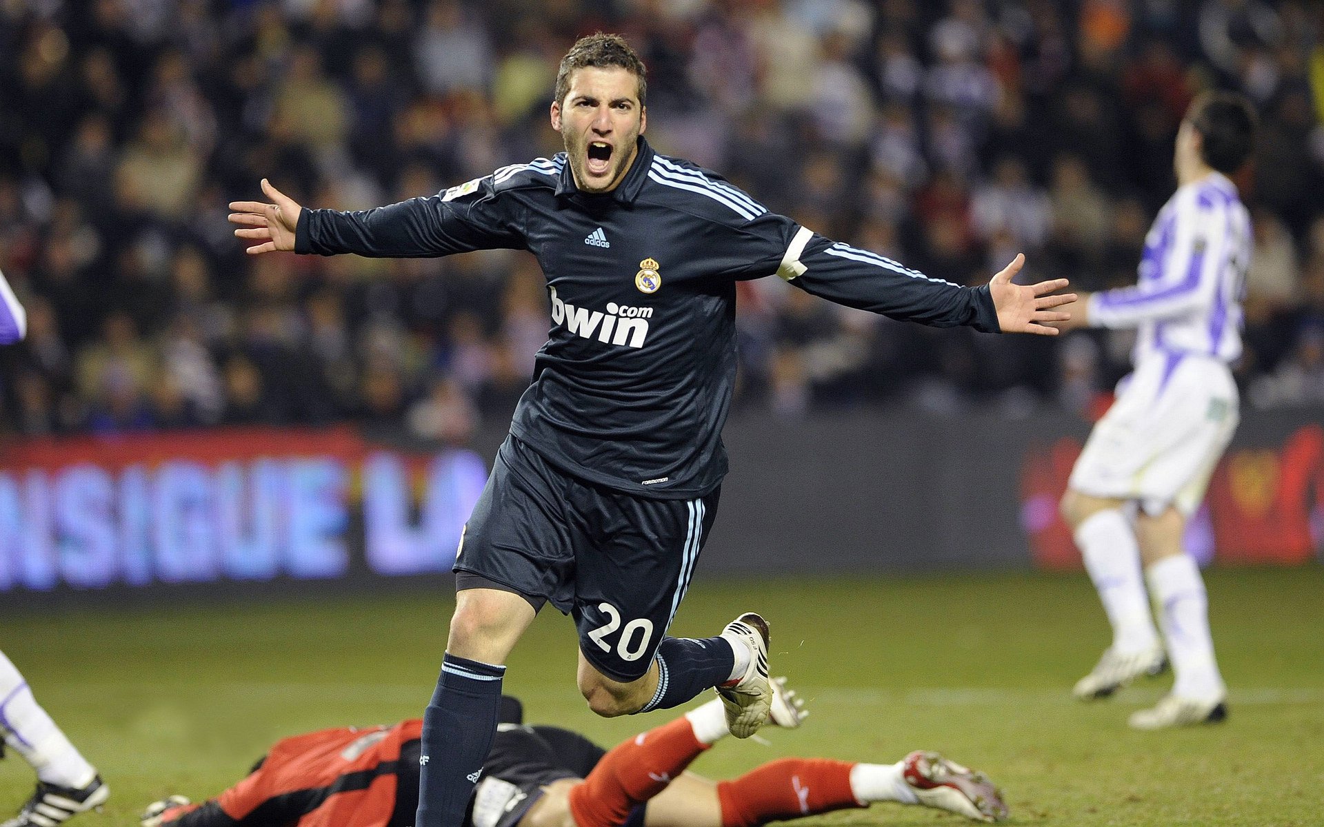 开云体育在线入口-瓦伦西亚在西甲联赛中排名第七，西甲 瓦伦西亚